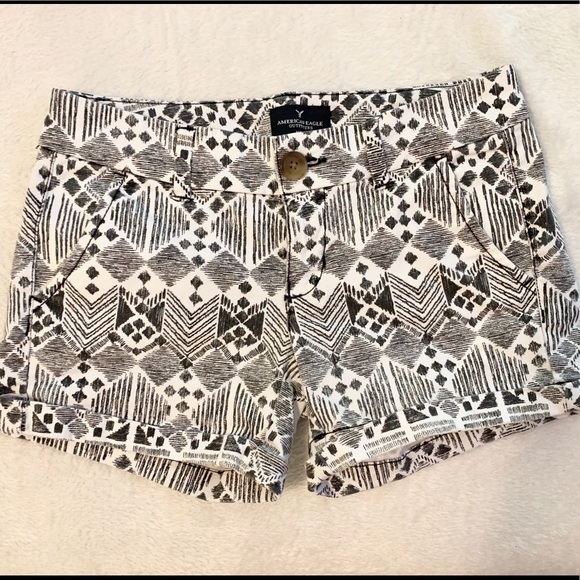 American Eagle Midi Black and White Aztec Shorts - Picture 2 of 5
